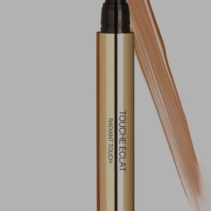 Yves Saint Laurent Touche Éclat Radiant Touch - Gold